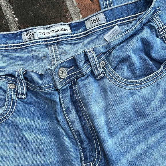 BKE Tyler Straight medium wash Jeans size 36R - Picture 7 of 7